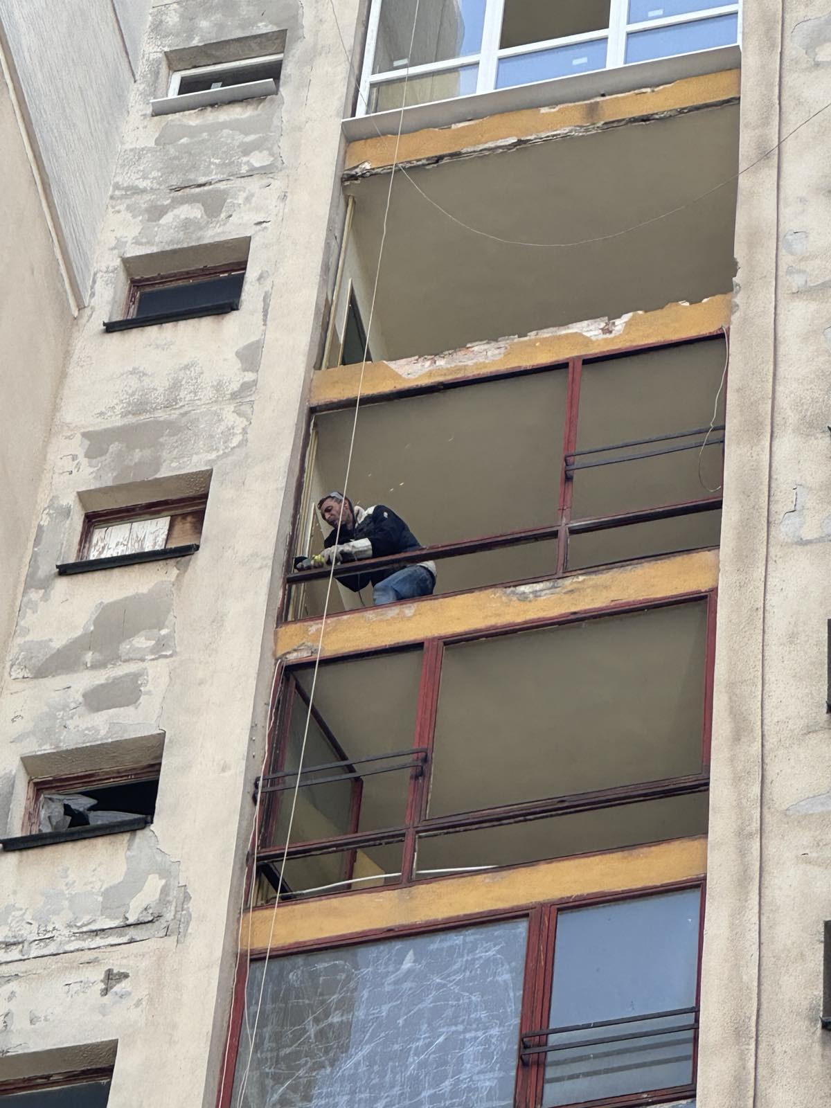 премахване на остъкление на тераса
